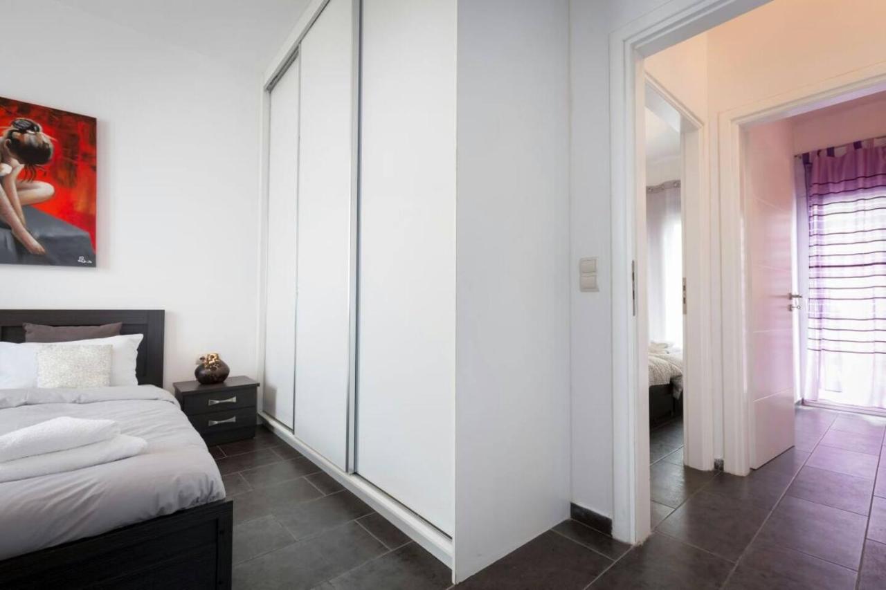 アテネRenovated Flat With Acropolis Viewアパートメント エクステリア 写真
